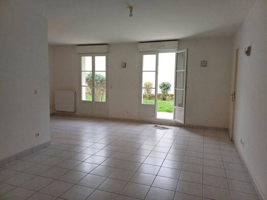 Appartement à vendre 142 000 € 3 pièces 2 chambres 67 m² RDC/2 Ceinture Centre Ville Noyon 60400