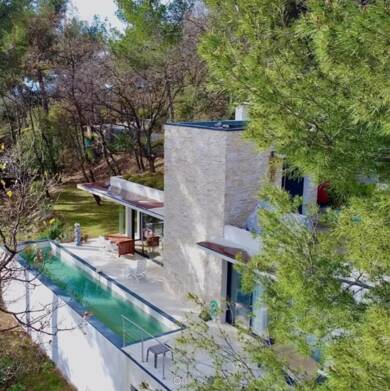 Villa à louer 3 600 € 4 pièces 3 chambres 122,2 m² 1 200 m² de terrain Tourrettes-sur-Loup 06140