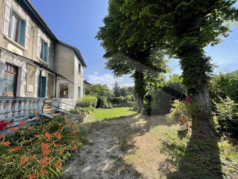 Maison à vendre, 196m², ECHIROLLES