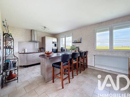 Maison à vendre 220 000 € 7 pièces 5 chambres 130 m² 1 106 m² de terrain Plateaux Ouest et Est-Malouve-Porte d'Or Bernay 27300