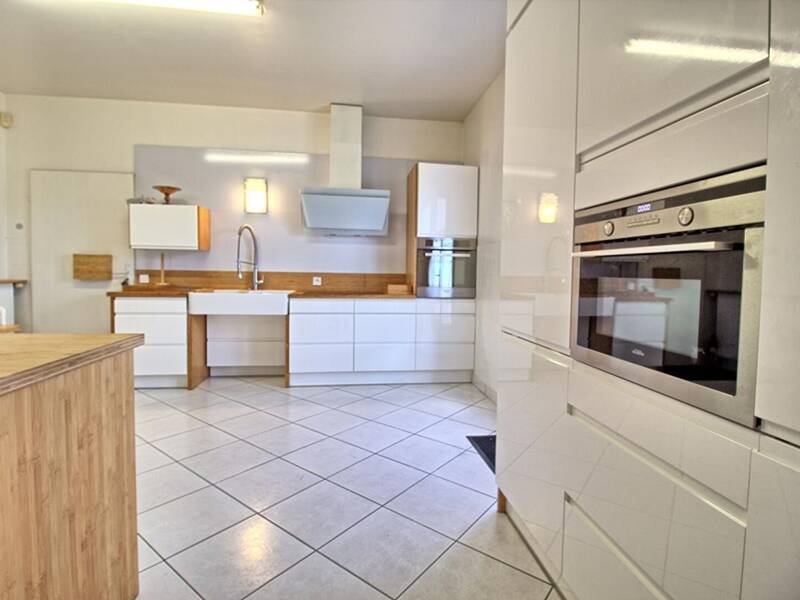 Maison à vendre, 240m², PELLOUAILLES LES VIGNES