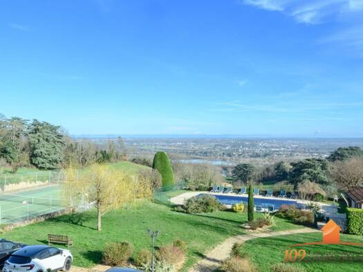 Appartement à vendre 365 000 € 4 pièces 3 chambres 129,1 m² RDC Pommiers 69480