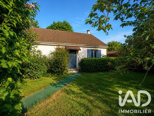 Maison à vendre 139 900 € 5 pièces 3 chambres 90 m² 882 m² de terrain Brécy 18220
