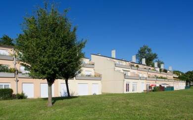 Appartement à louer 610 € 4 pièces 3 chambres 80 m² 1er étage Henri Sellier-Aujonnière Vierzon 18100