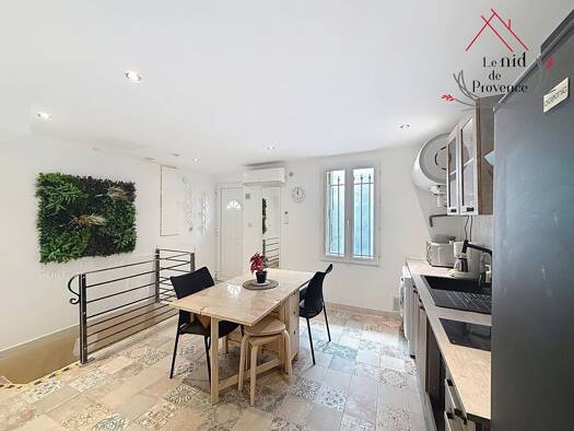 Maison à louer 740 € 4 pièces 2 chambres 55 m² Colline et Etang Orange 84100