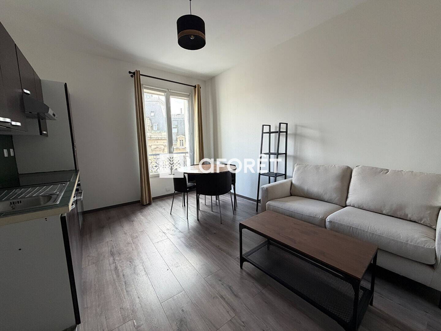 Maison à louer, 25m², SAINT MAUR DES FOSSES