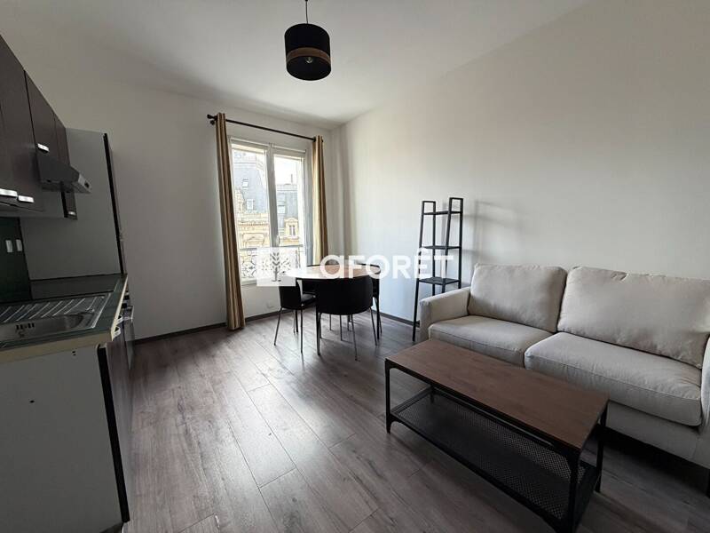 Maison à louer, 25m², SAINT MAUR DES FOSSES
