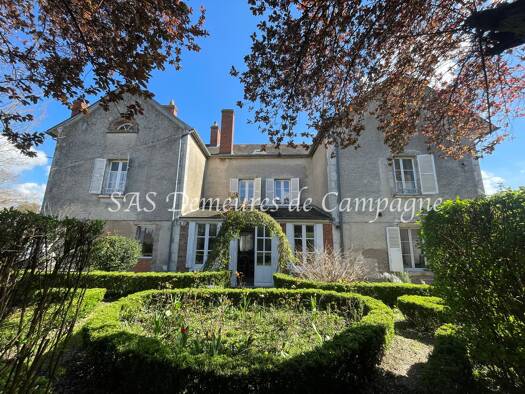 Maison à vendre 472 500 € 17 pièces 8 chambres 530 m² Les Aix-d'Angillon 18220