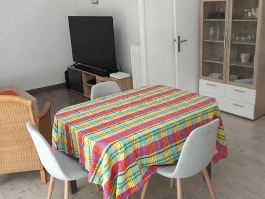 Appartement à louer 500 € 3 pièces 2 chambres 57 m² Trébale Saint-Nazaire 30200