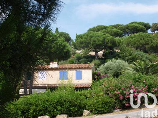 Maison à vendre 840 000 € 3 pièces 2 chambres 64 m² 150 m² de terrain La Croix-Valmer 83420
