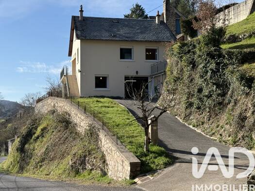 Maison à vendre 159 000 € 4 pièces 3 chambres 97 m² 1 121 m² de terrain Entraygues-sur-Truyère 12140