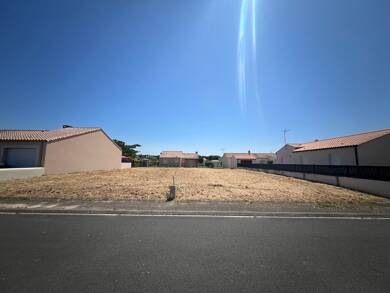 Terrain viabilisé à vendre 187 200 € 600 m² de terrain Jard sur Mer 85520