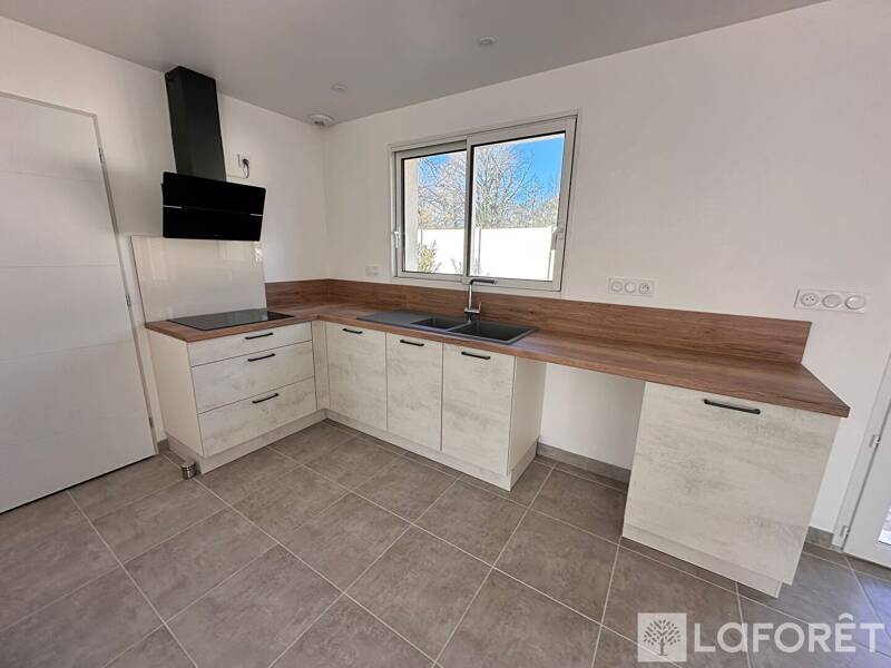 Maison à louer, 90m², SAINT JEAN D'ILLAC