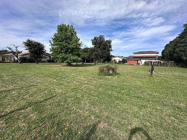 Terrain viabilisé à vendre 285 000 € 606 m² de terrain Le Teich 33470