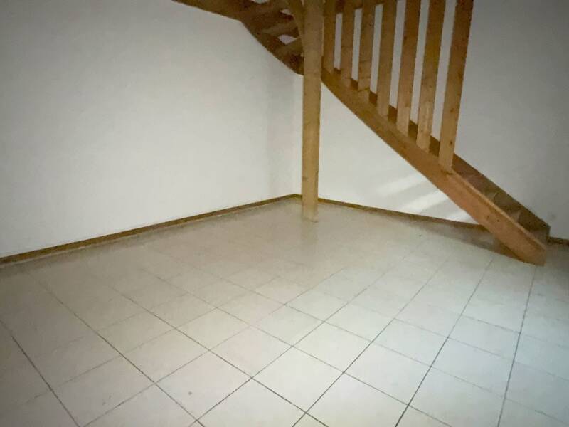 Maison à louer, 64m², SAINTE LIVRADE SUR LOT