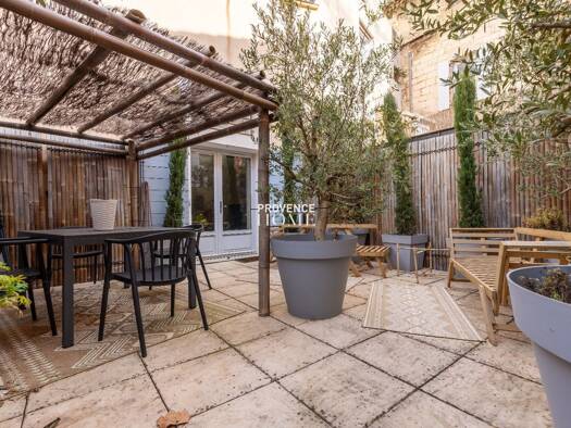 Appartement à vendre 384 000 € 3 pièces 2 chambres 106 m² RDC Centre Nord Apt 84400