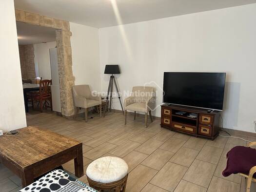 Maison à vendre 199 000 € 3 pièces 2 chambres 102 m² Montplaisir Sud Arles 13200