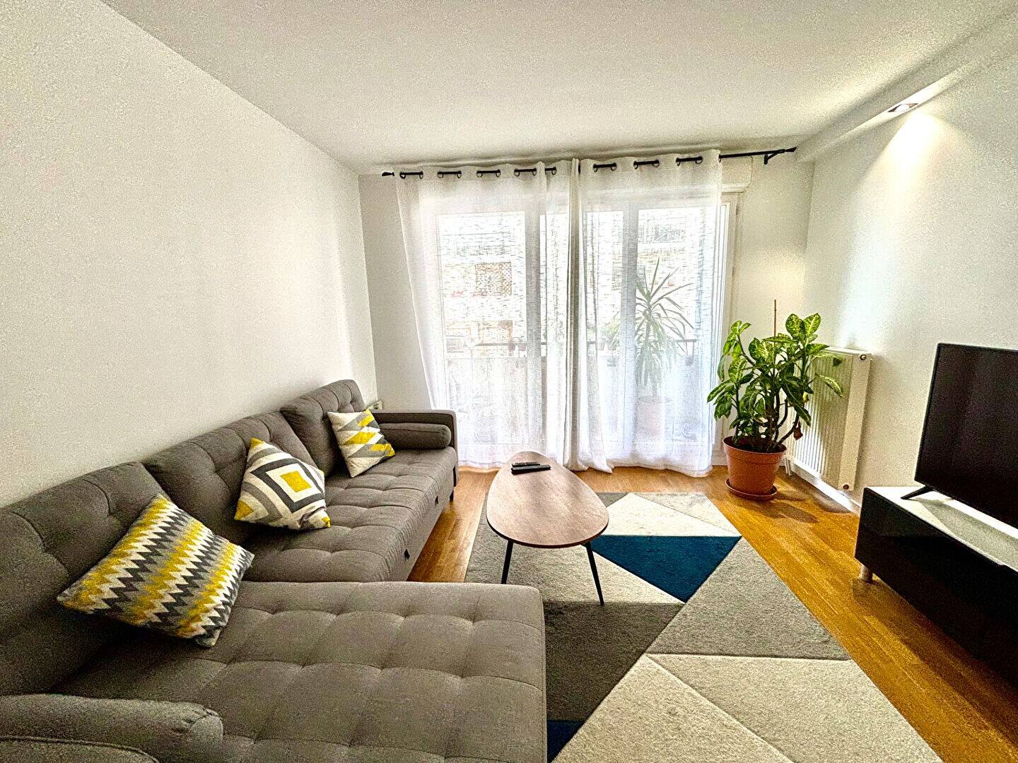 Maison à louer, 68m², COURBEVOIE