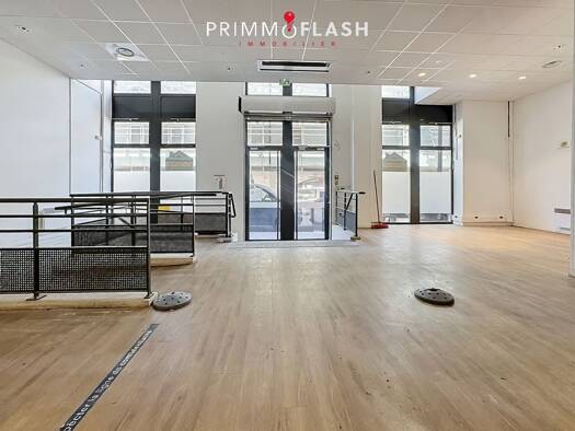 Local commercial à vendre 690 000 € 292 m² de surface de vente Centre Ville Aubervilliers 93300