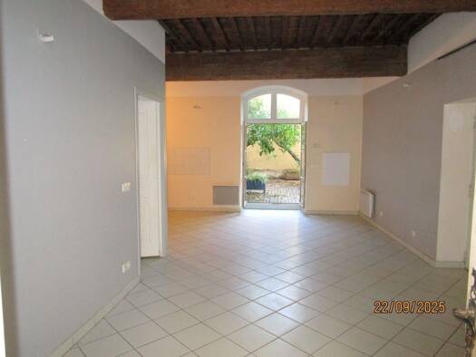 Appartement à louer 645 € 3 pièces 2 chambres 69,4 m² 20ème étage Nord Pézenas 34120