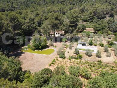 Maison à vendre 698 000 € 5 pièces 4 chambres 180 m² 18 659 m² de terrain Signes 83870