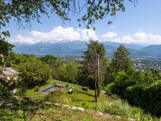 Maison à vendre 960 000 € 8 pièces 5 chambres 210 m² 1 990 m² de terrain Corenc 38700