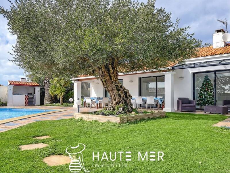 Maison à vendre, 131m², CHATEAU D'OLONNE