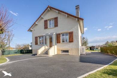 Maison à vendre 171 360 € 5 pièces 4 chambres 104 m² 1 478 m² de terrain Rochechouart 87600