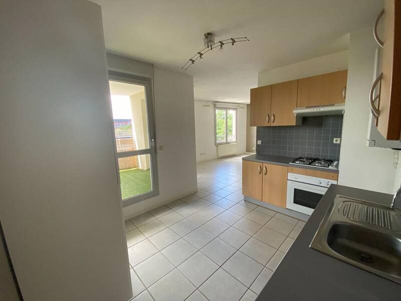 Maison à louer, 69m², LYON 8E