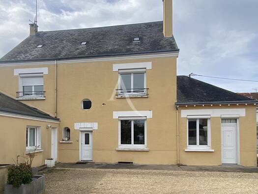 Maison à vendre 179 000 € 7 pièces 6 chambres 157 m² 108 m² de terrain Loury 45470