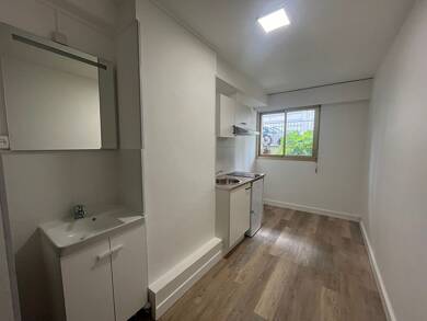 Appartement à louer 650 € 1 pièce 9 m² 5 étages Coteaux Saint Cloud 92210