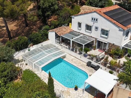 Maison à vendre 1 044 000 € 4 pièces 3 chambres 135 m² 1 024 m² de terrain Centre Bormes-les-Mimosas 83230