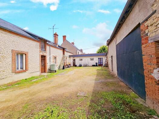 Ferme à vendre 183 000 € 5 pièces 3 chambres 165 m² 1 560 m² de terrain Nancray-sur-Rimarde 45340