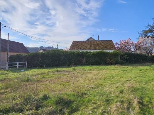 Terrain à vendre 69 000 € 685 m² de terrain Pont-de-l'Arche 27340