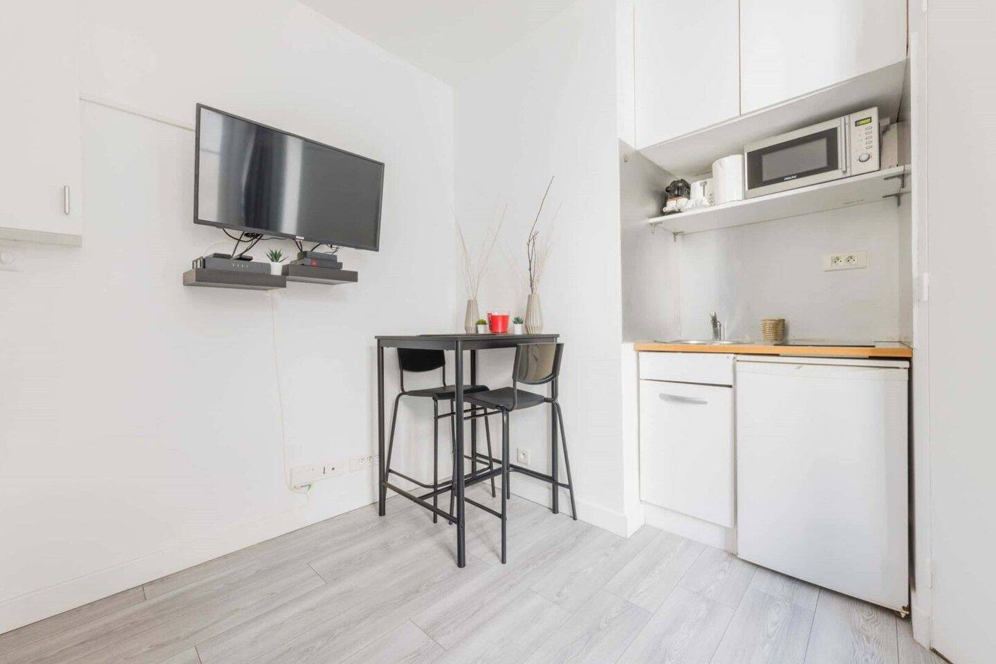 Maison à louer, 9m², LEVALLOIS PERRET