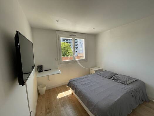 Appartement à louer 420 € 1 pièce 9 m² RDC Sainte Thérèse-Demi Lune Caen 14000