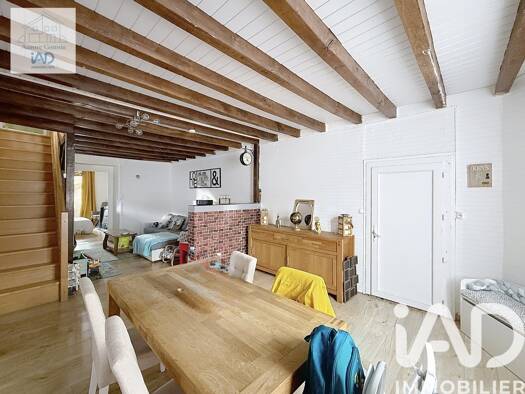 Maison à vendre 94 500 € 4 pièces 2 chambres 99,3 m² 290 m² de terrain Saint-Pierre-le-Moûtier 58240