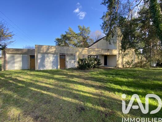 Maison à vendre 220 500 € 5 pièces 3 chambres 160 m² 2 471 m² de terrain Loury 45470