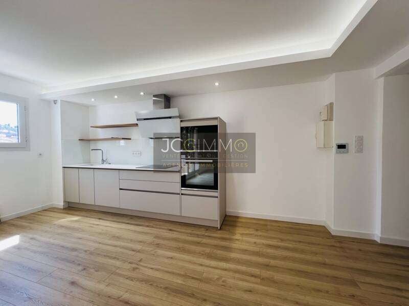 Maison à louer, 76m², TOULON