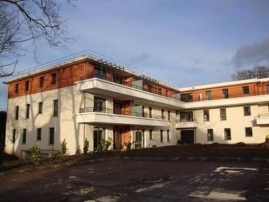 Appartement à louer 843 € 3 pièces 2 chambres 61,7 m² RDC/2 Gallieni-Saint Andre Mont-Saint-Aignan 76130