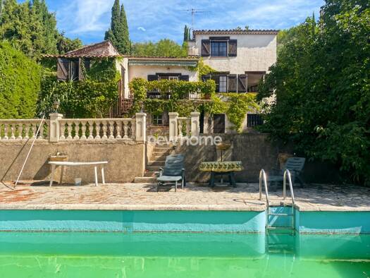 Maison à vendre 450 000 € 6 pièces 4 chambres 132 m² 1 365 m² de terrain St Paul en Foret 83440