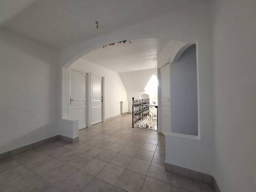 Maison à vendre 250 275 € 6 pièces 4 chambres 150 m² 669 m² de terrain Beaumont-sur-Sarthe 72170