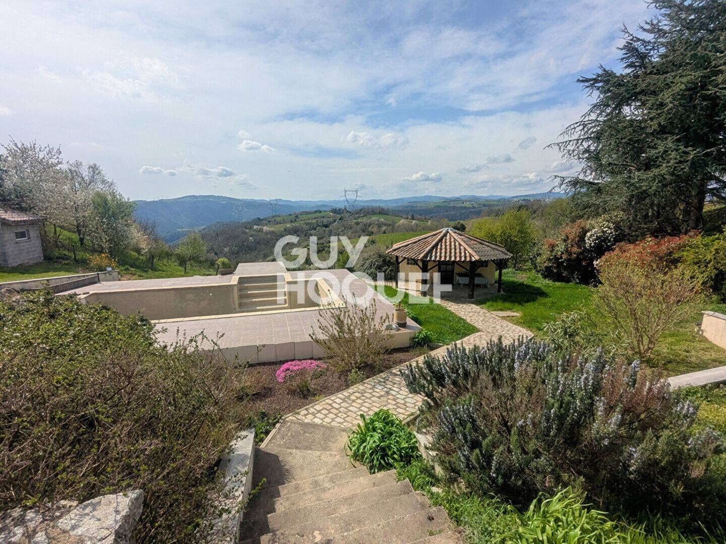 Maison à vendre, 100m², SAINT JEAN DE MUZOLS