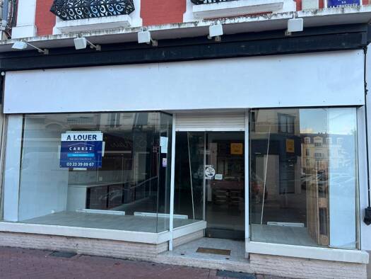 Local commercial à louer 872 € 52 m² de surface de vente Chauny 02300