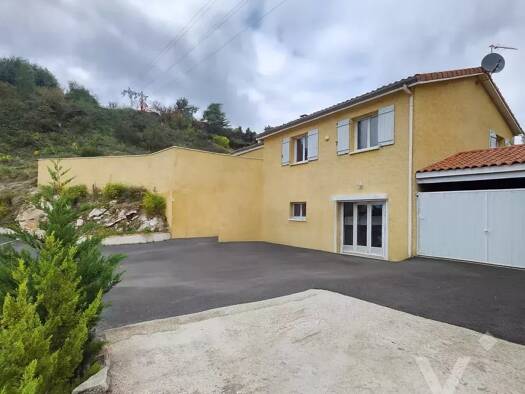 Maison à vendre 329 000 € 7 pièces 1 chambre 195 m² 1 475 m² de terrain Fraisses 42490