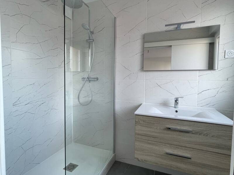 Maison à louer, 92m², MARSEILLE 5E