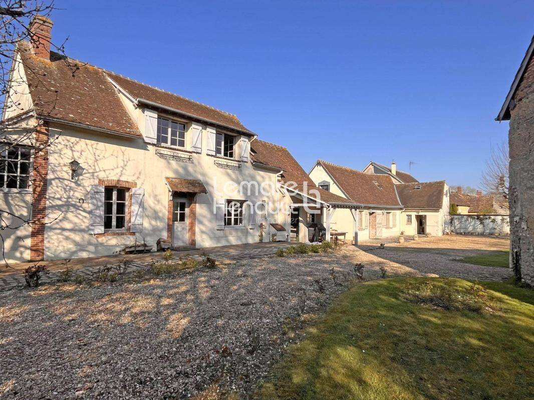 Maison à vendre, 210m², HOUDAN