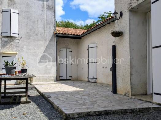 Maison à vendre 129 500 € 4 pièces 3 chambres 110 m² 467 m² de terrain Chizé 79170