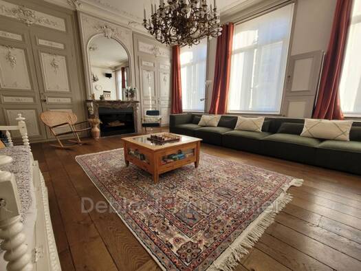 Maison à vendre 707 200 € 9 pièces 8 chambres 360,3 m² 403 m² de terrain Bergues 59380