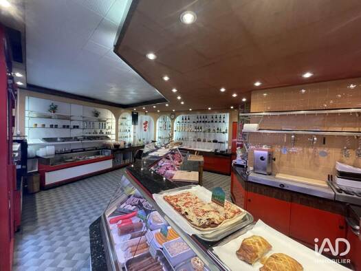 Local commercial à vendre 139 999 € 280 m² de surface de vente Montmirail 51210